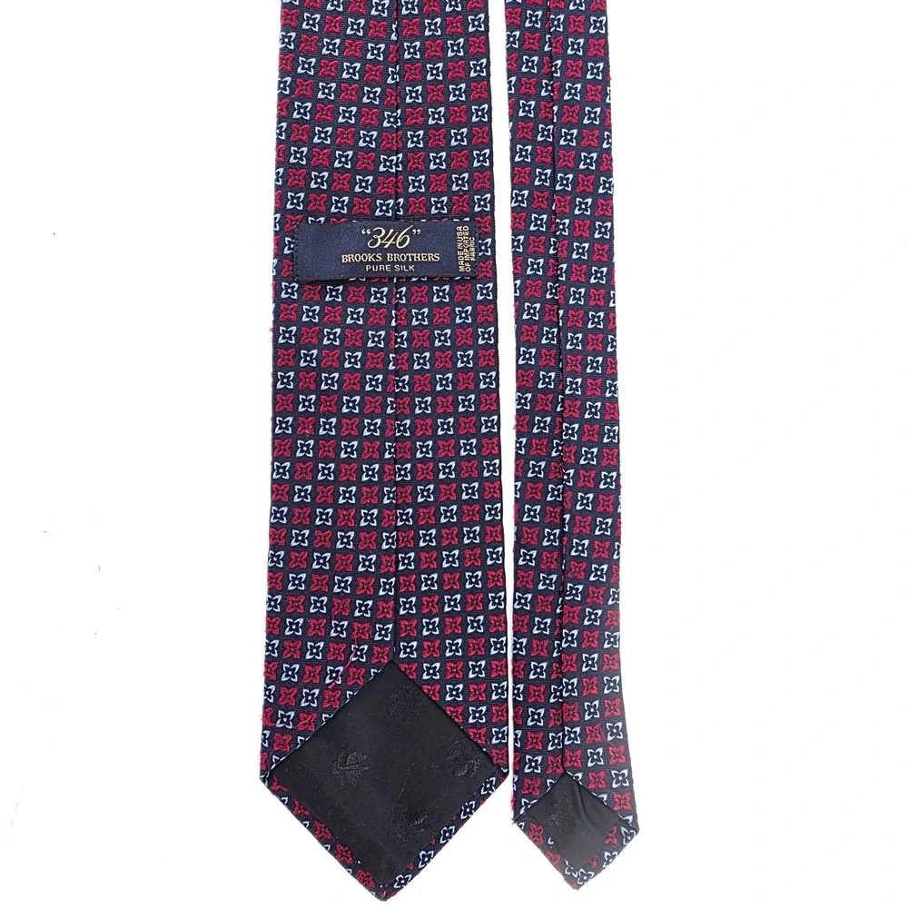 Brooks Brothers 346 Mens Pure Silk Tie Navy Red Geometric Floral Medallion